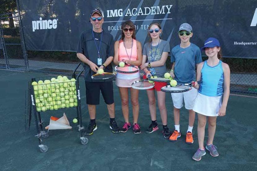 DNU Florida tennis family.jpg