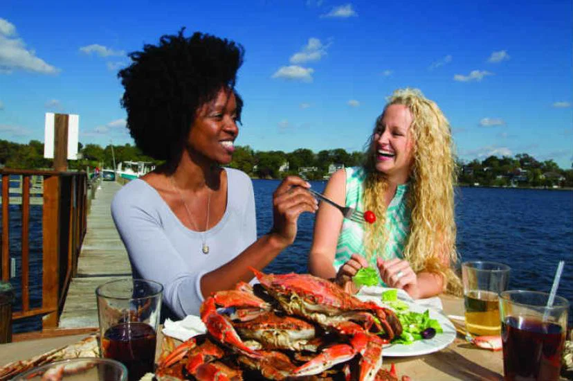 Dining on Maryland Crabs Credit_Visit Maryland.jpg