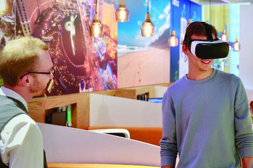 Thomas Cook Westfield Stratford virtual reality 1.jpg