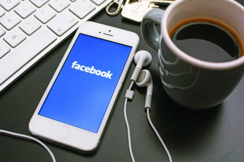 Facebook iStock-500551713.jpg