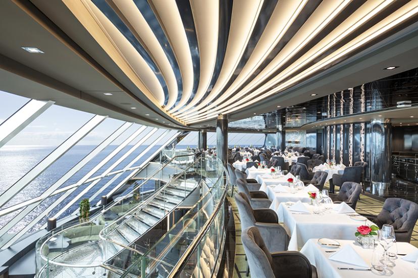 The mezzanine restaurant in the Top Sail Lounge is reserved for Yacht Club guests