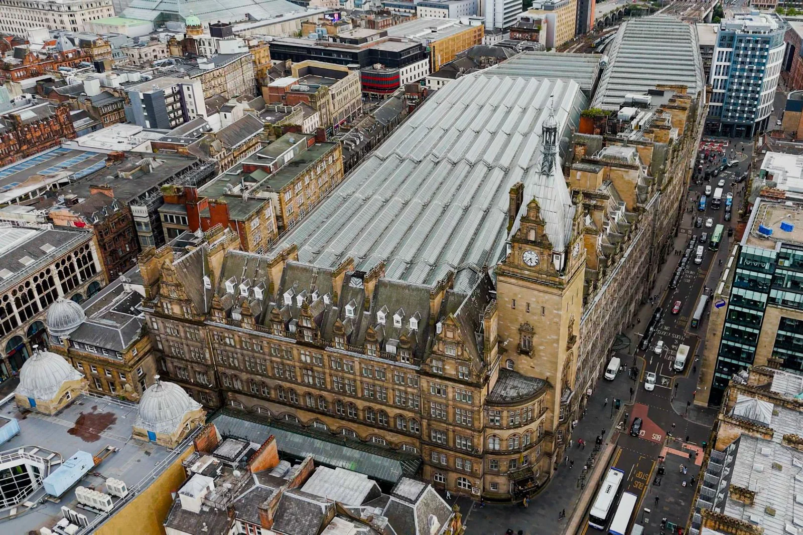 The fire tore through Union Corner next to Glasgow Central station