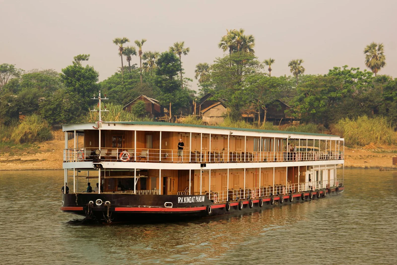 RV Kalaw Pandaw sailing the Hooghly Ganges River
