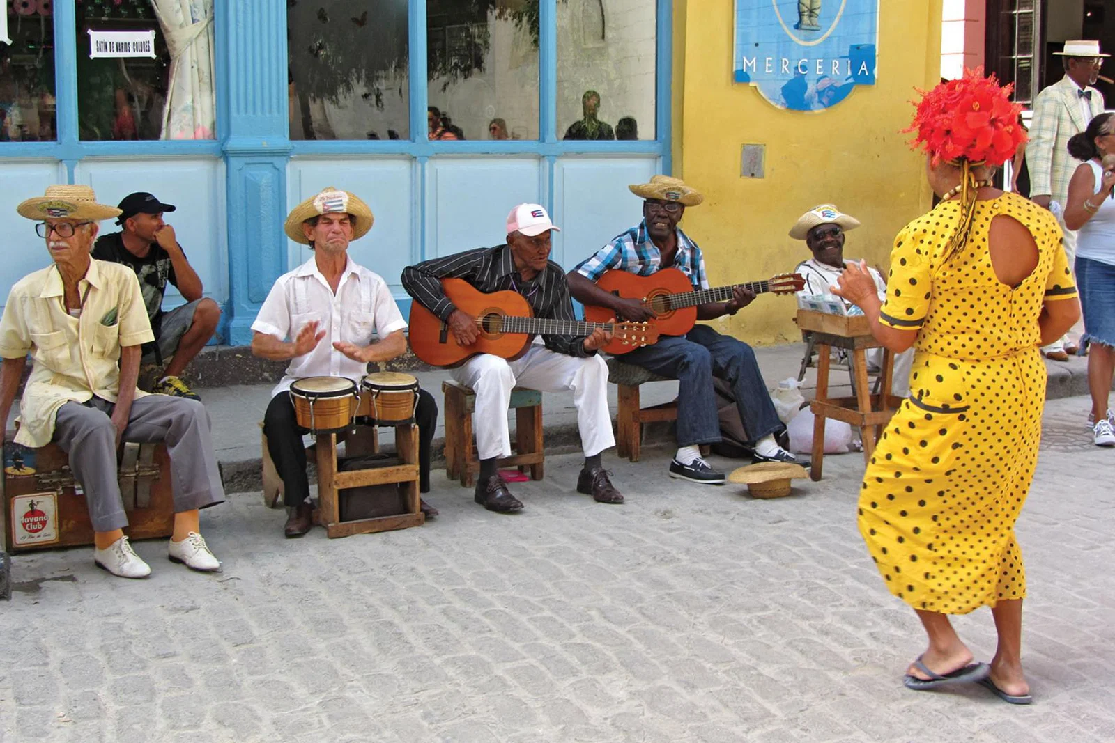 Dancers, Havana Cuba (credit Vicki Brown)