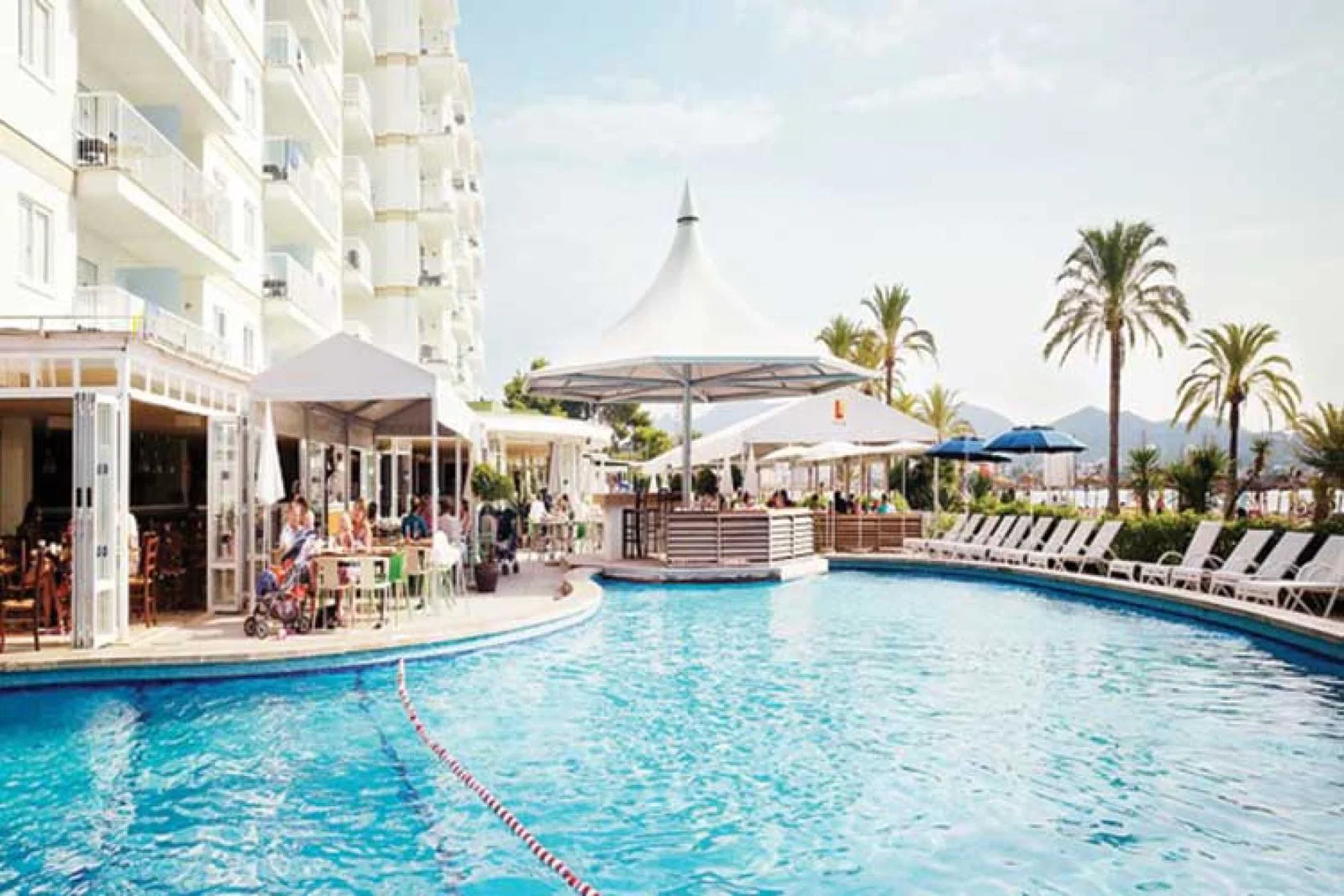 Sunwing Alcudia Beach pool