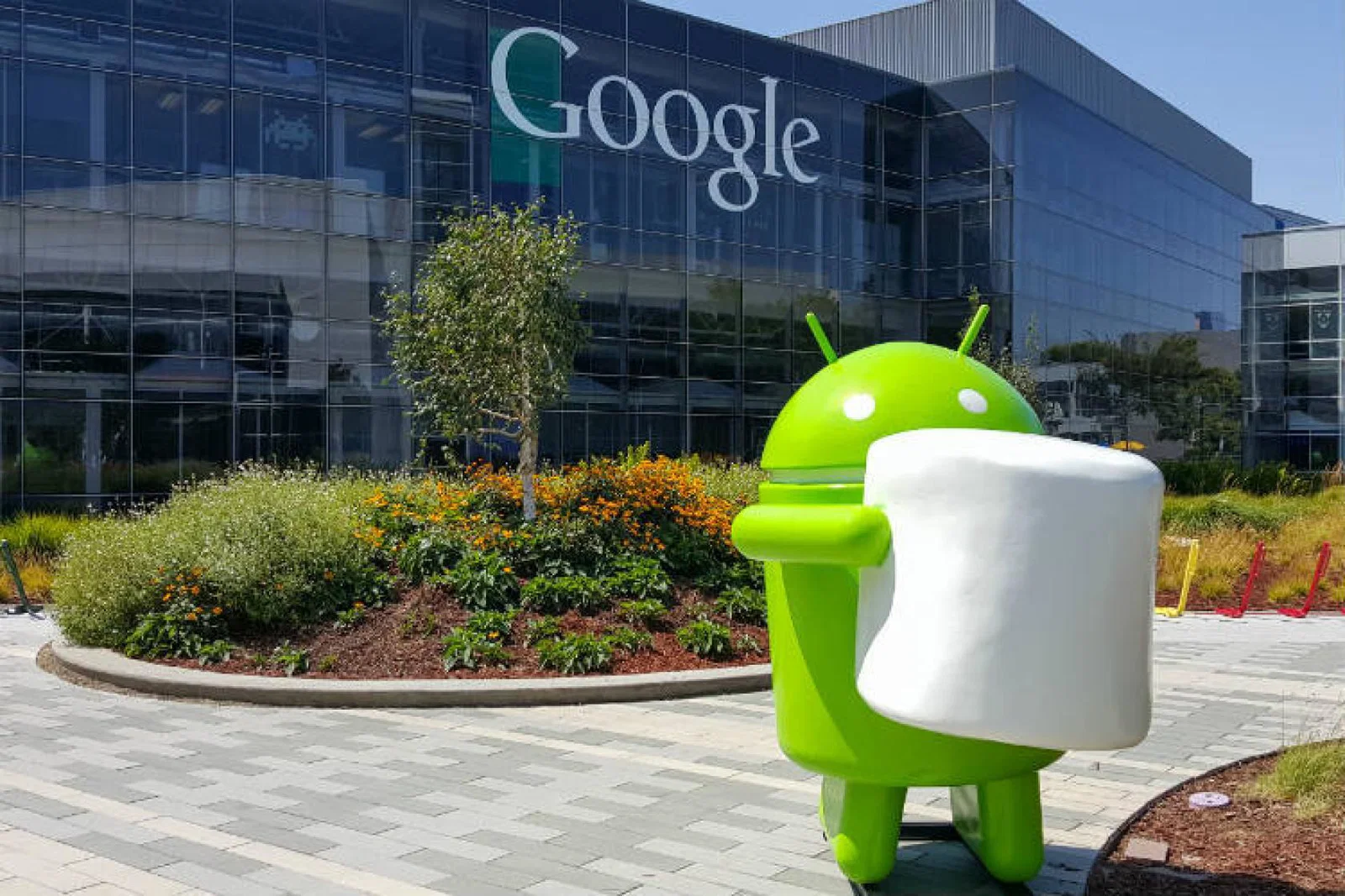 Android Marshmallow latest android OS replica in front of Google office ThinkstockPhotos-492756384