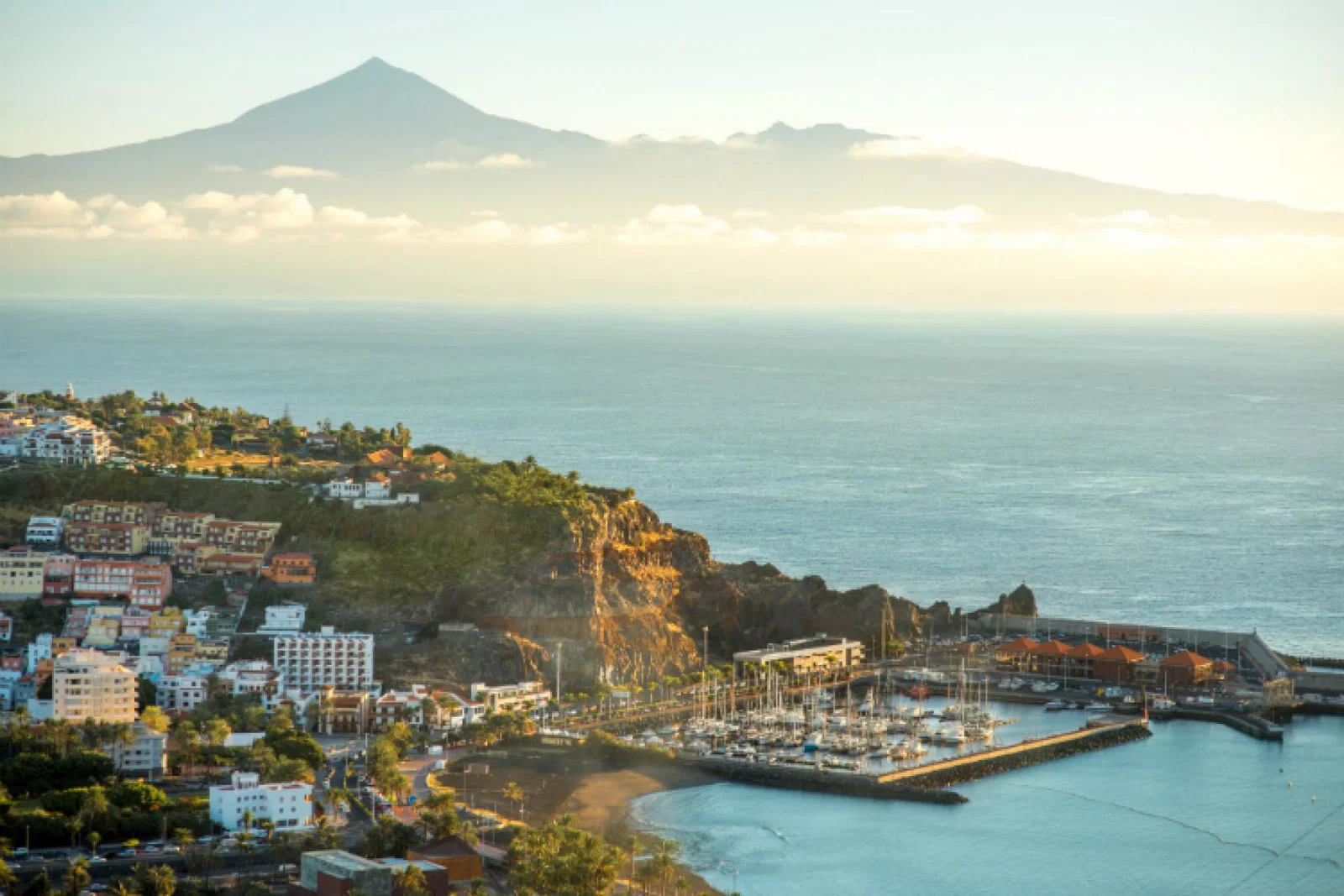 Tenerife ThinkstockPhotos-512330766.jpg