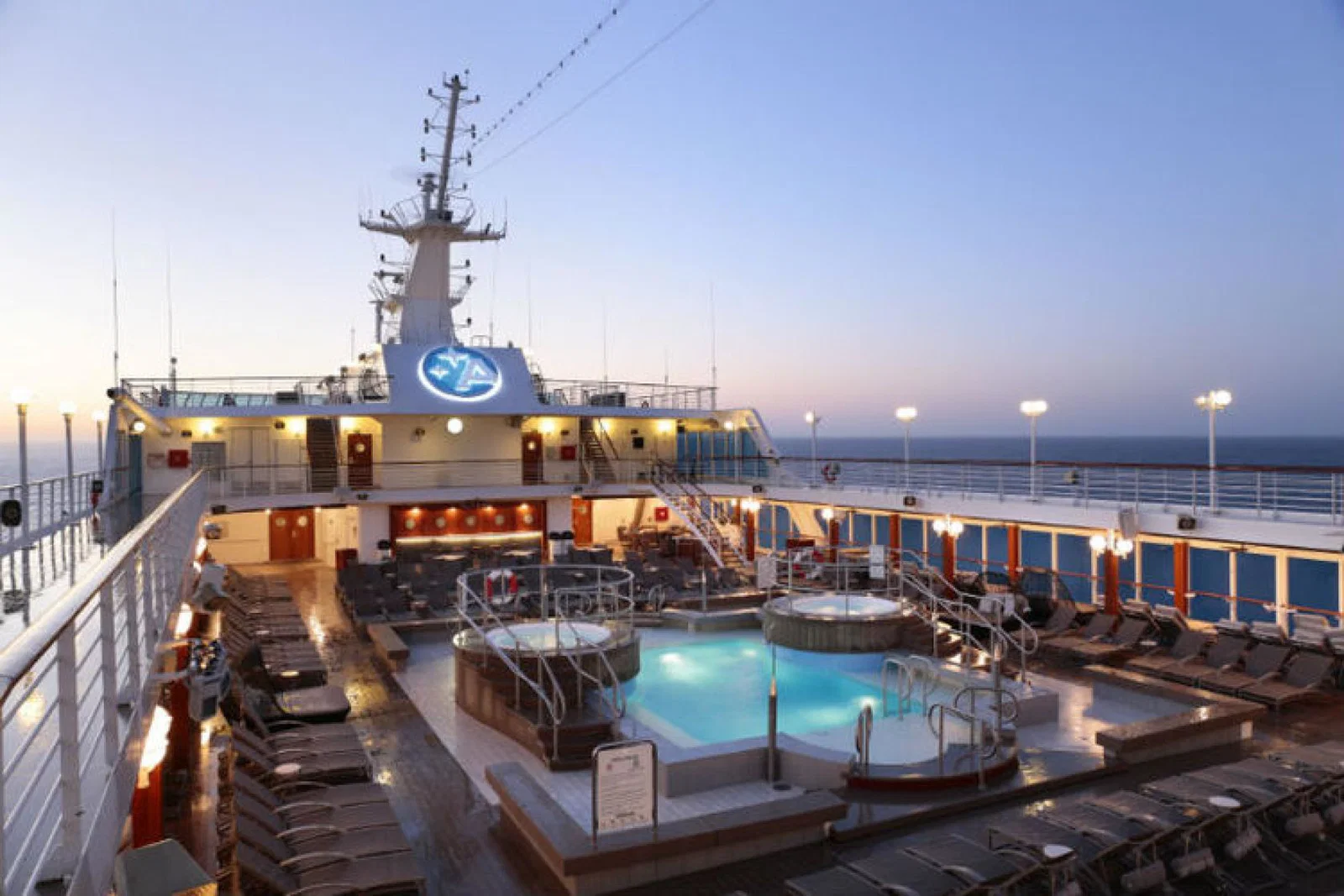 Pool_Deck_sunrise2.jpg