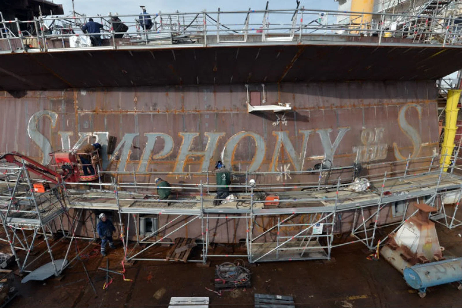 Symphnny of the Seas.jpg