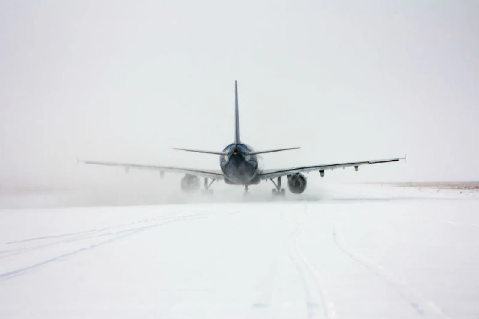 Airport snow.jpg