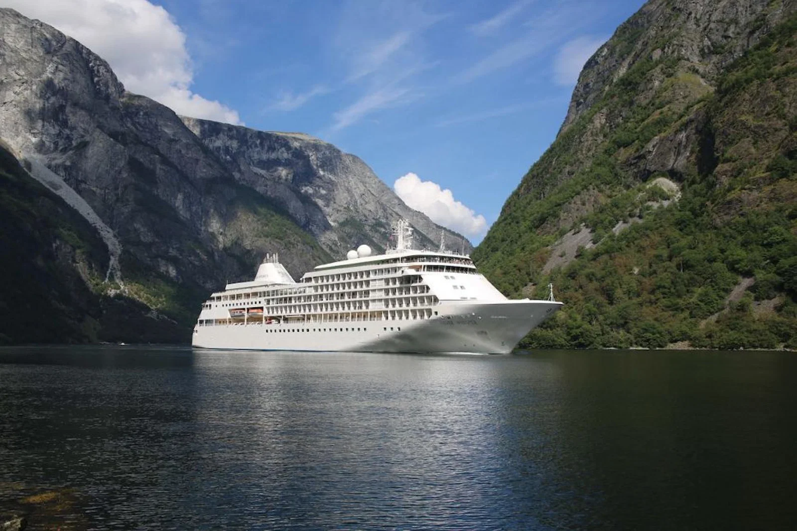 Silversea Silver Whisper.jpg