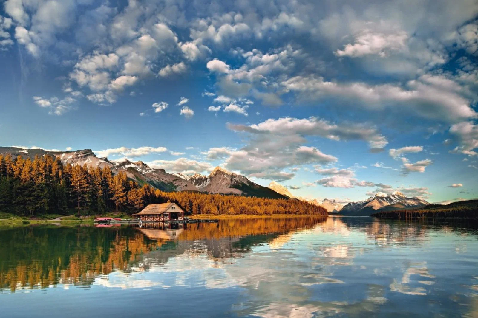Kuoni Mountain Express Self-Drive Maligne Lake, Jasper National Park.jpg