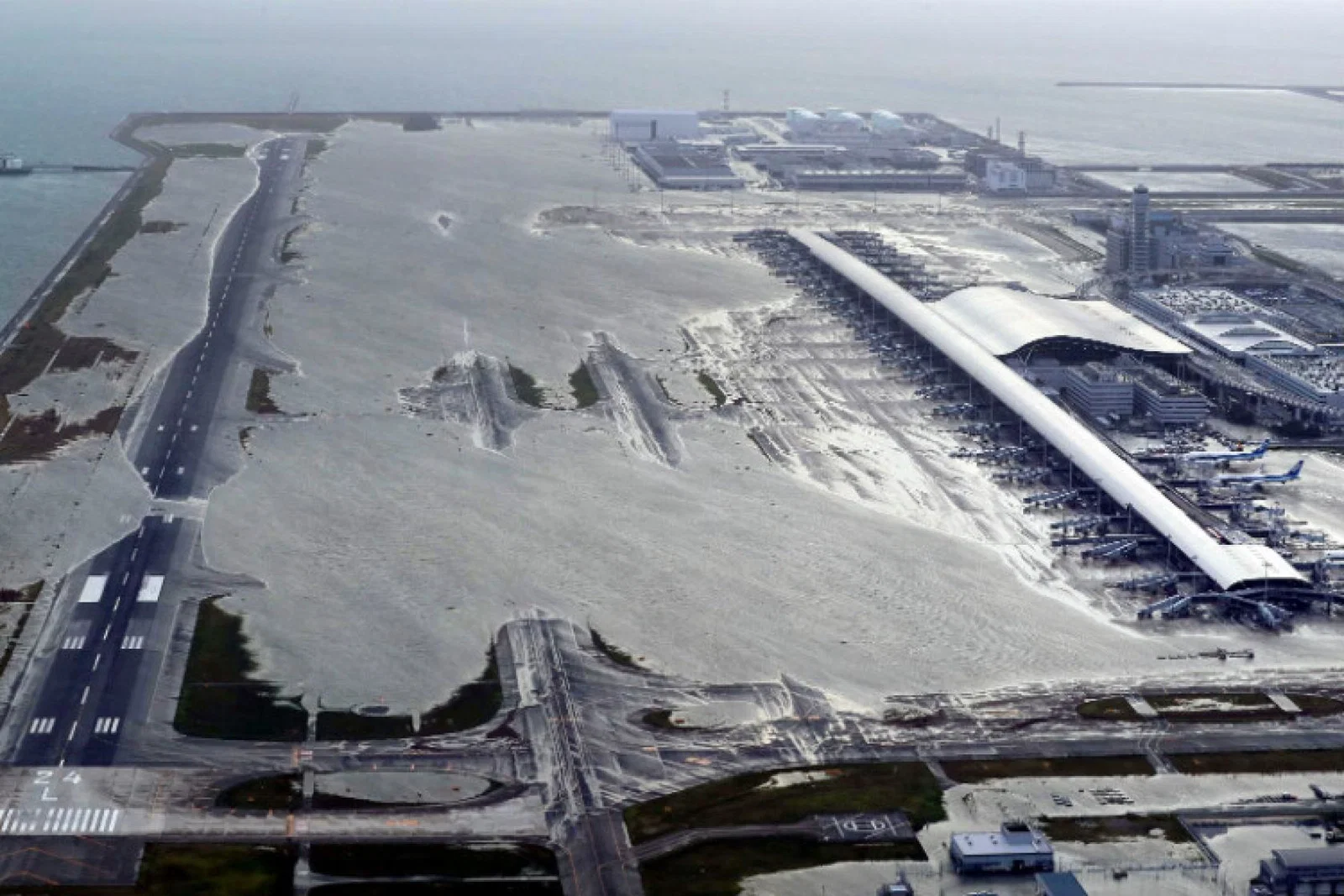 Kansai International Airport Osaka Japan rexfeatures_9858537b.jpg