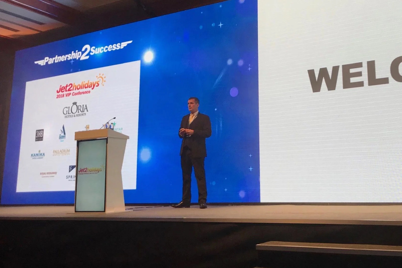 Steve Heapy Jet2 conference 2018.jpg