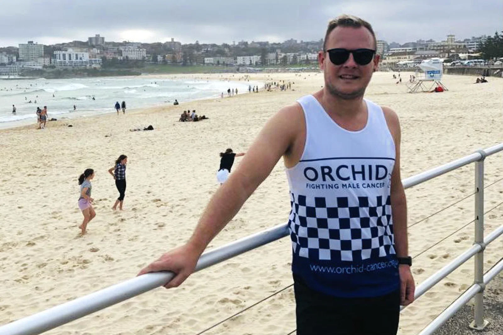 Stuart Swords Bondi Beach Web.jpg