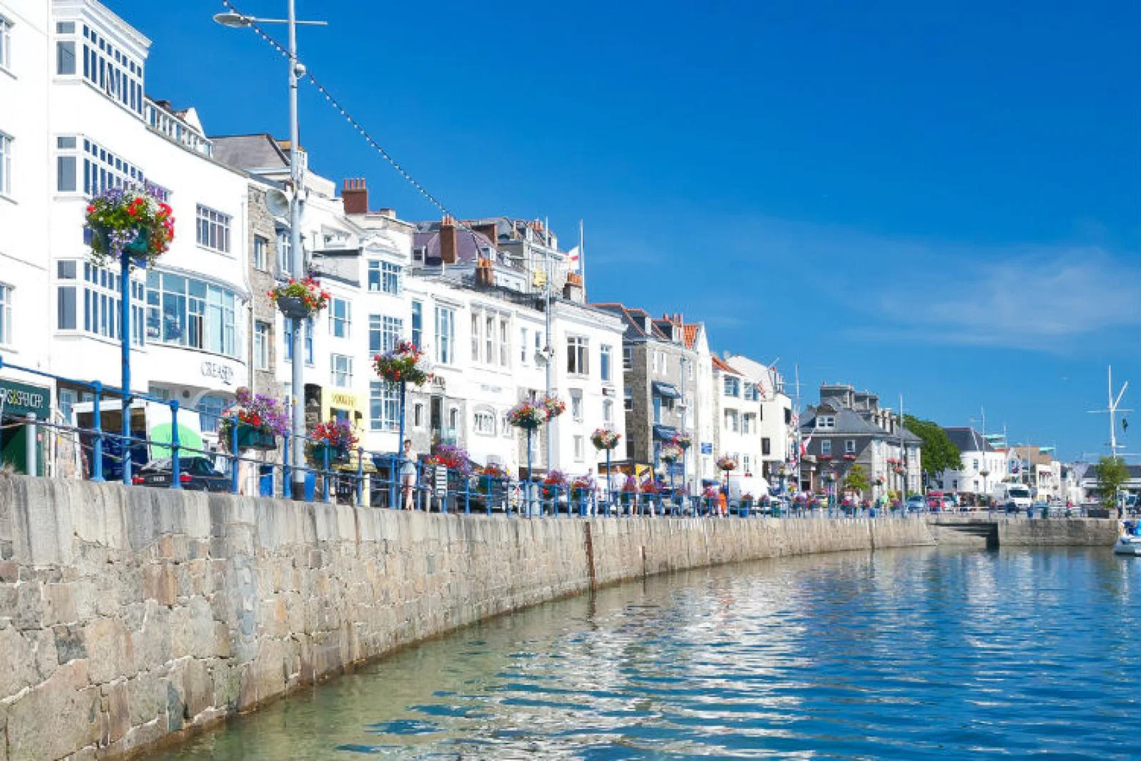 Guernsey will concentrate on building back its cruise programme in 2022