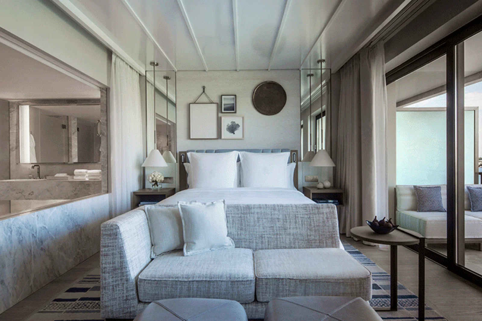 FourSeasons-Arion-Sea-View-Room-3.gif