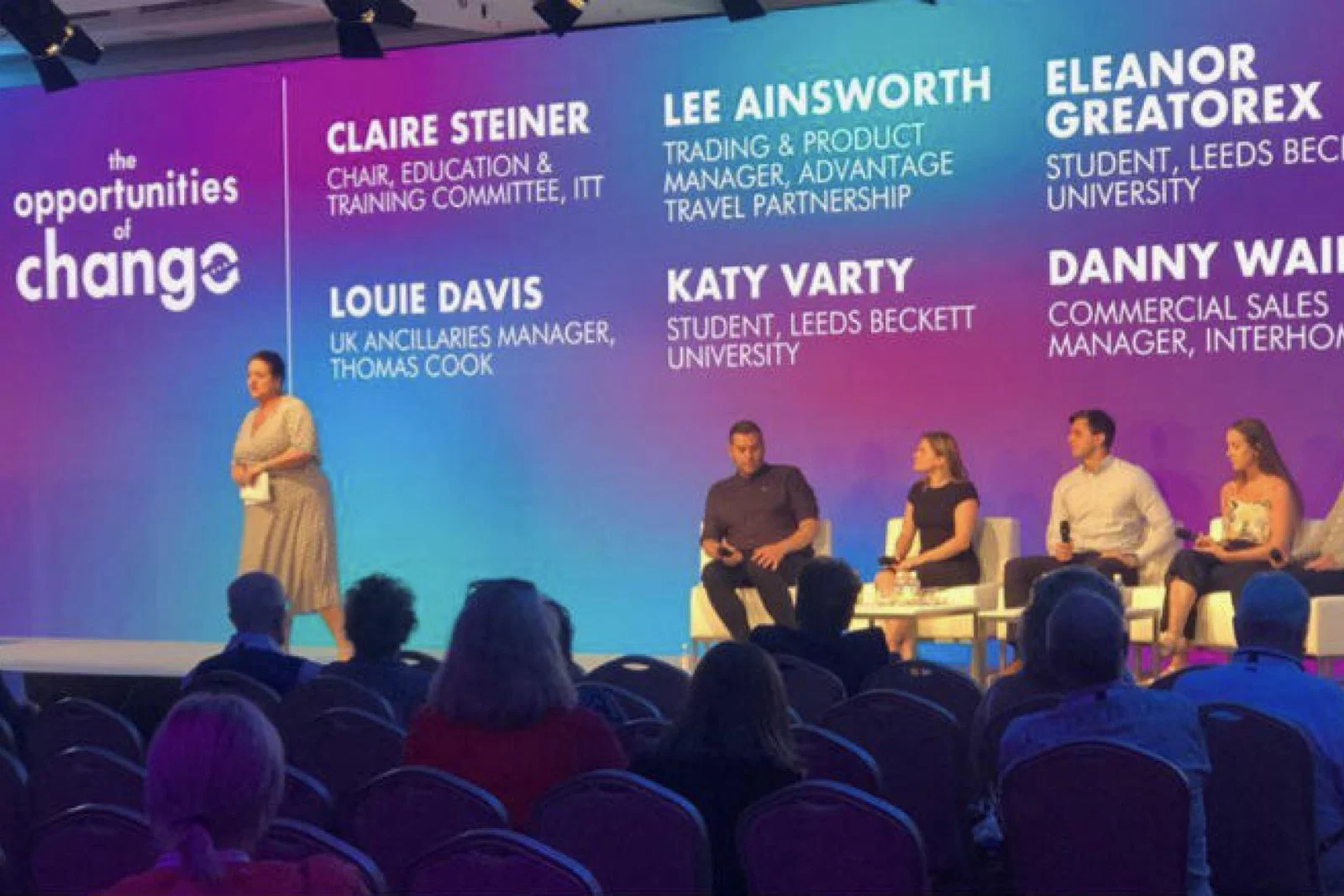 Students present at the ITT Conference 2019.jpg