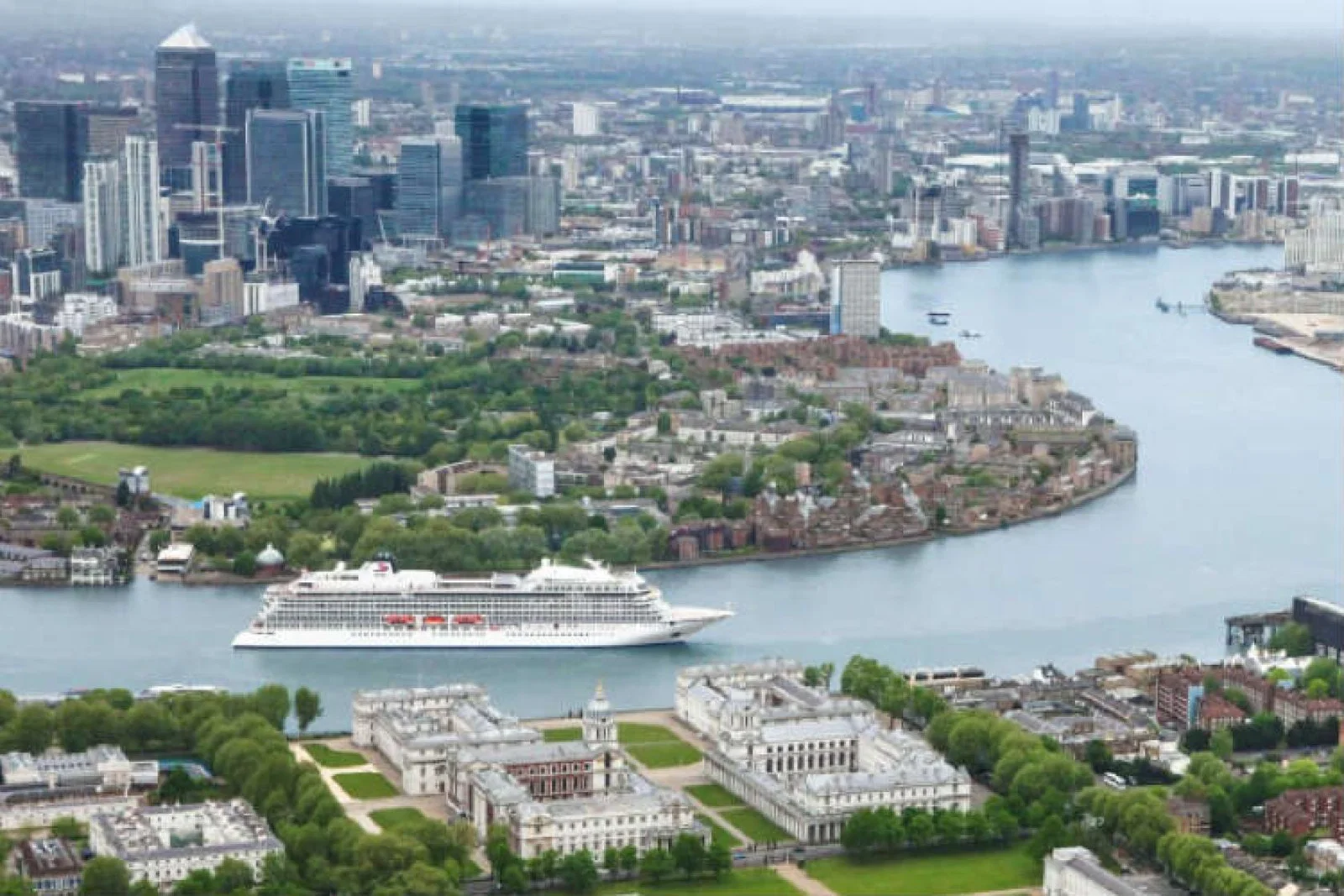 Viking Sun departs Greenwich