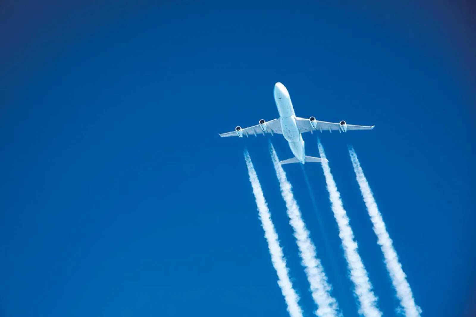 Jet with contrails