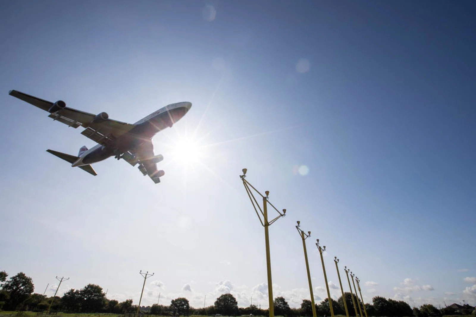 Airlines will keep their slots until next spring even if they go unused