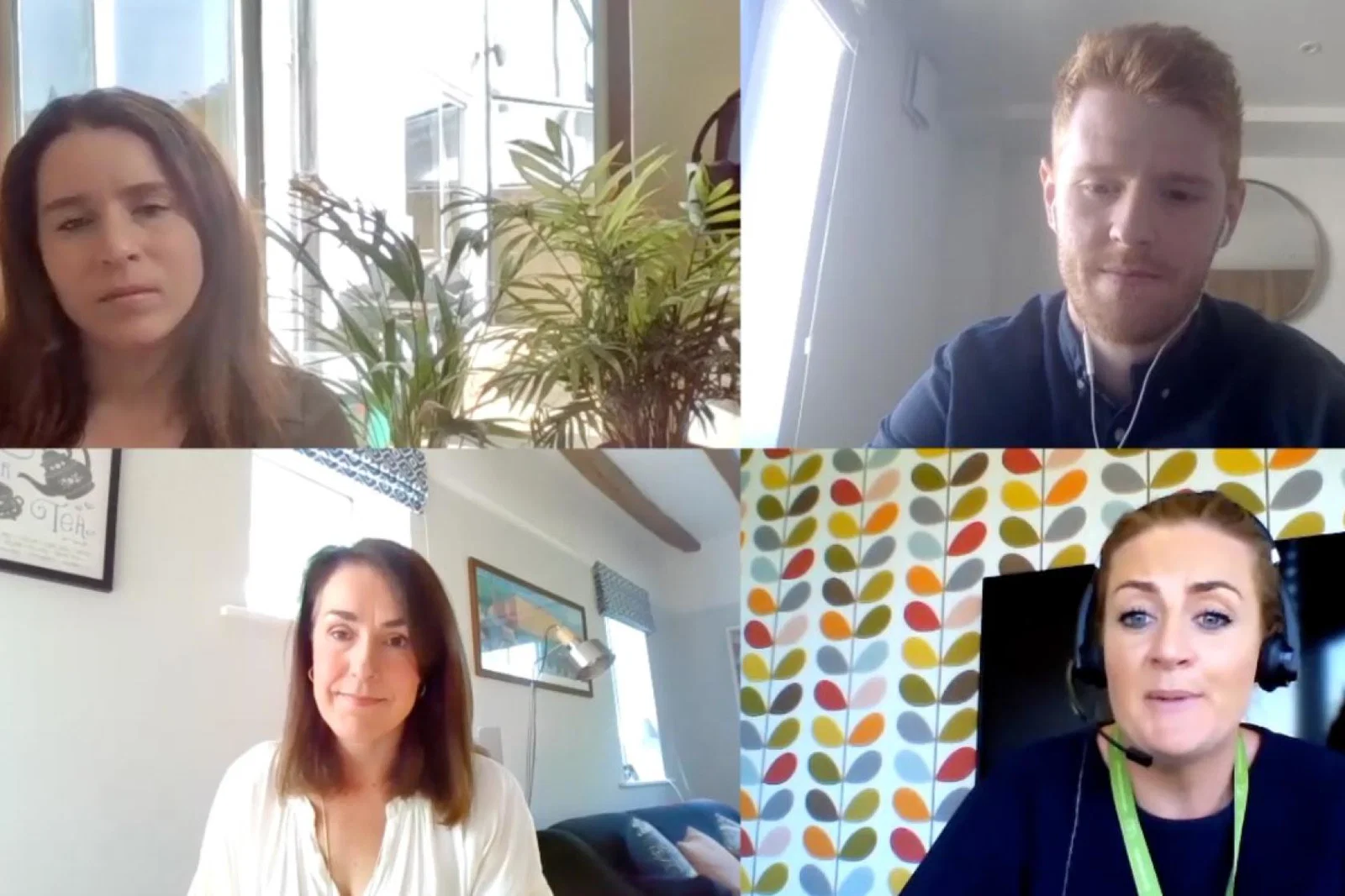 Get_Travel_Talking_supporting_staff_panel.jpg