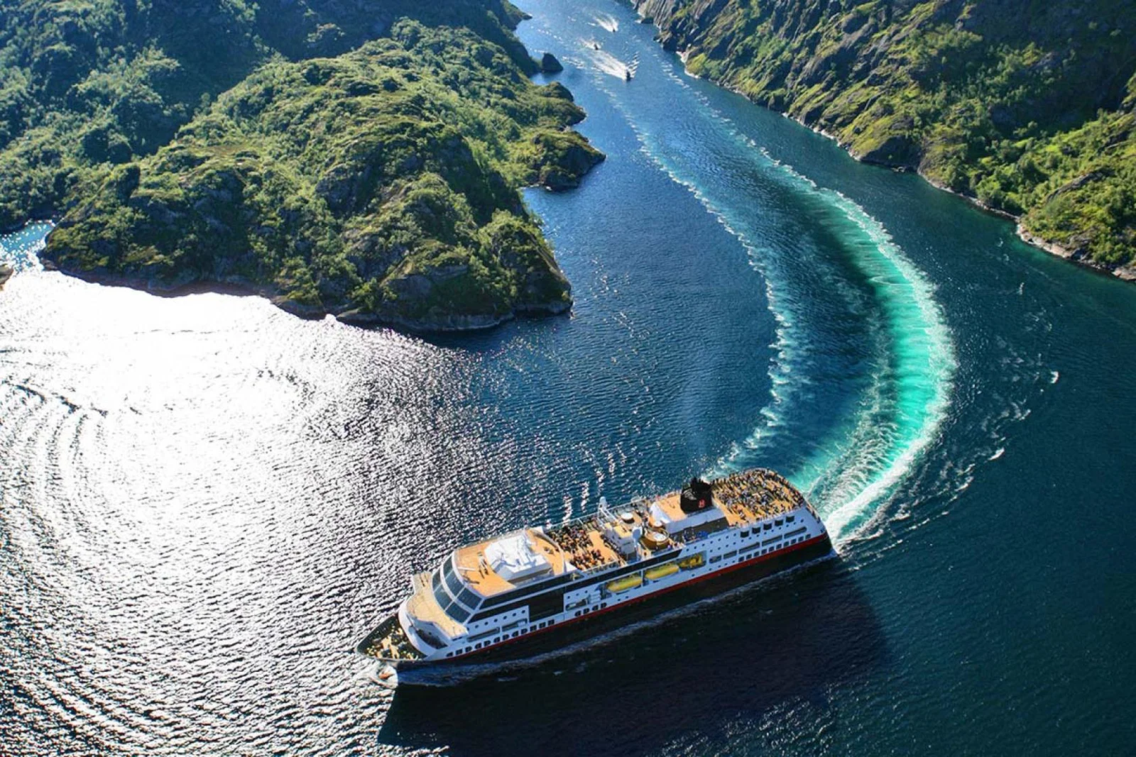 Hurtigruten plans more sustainability measures on its ships