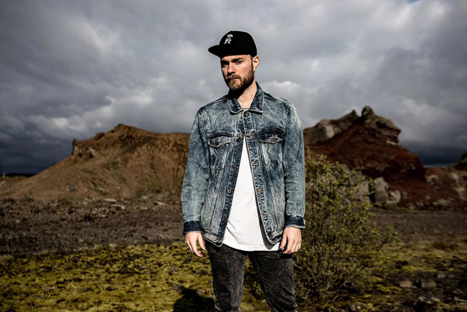 Asgeir is one of the Icelandic artists performing