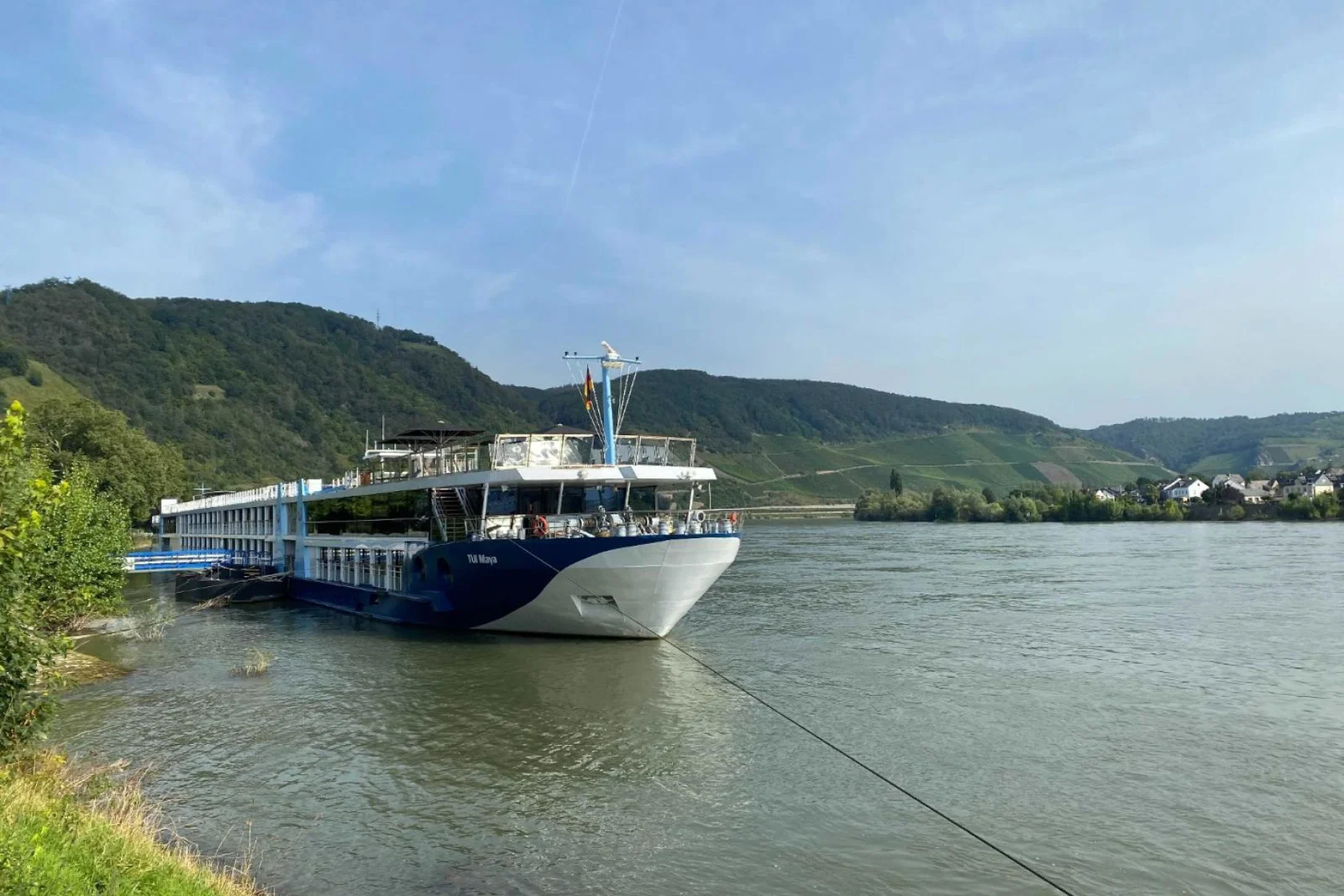Tui_Maya_river_cruise_ship.jpg
