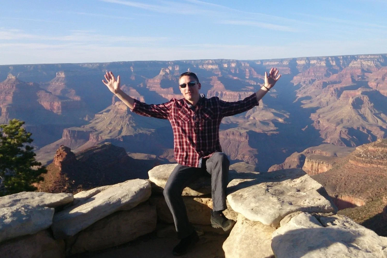 Thomas has worked in a range of sales roles over the past 20 years