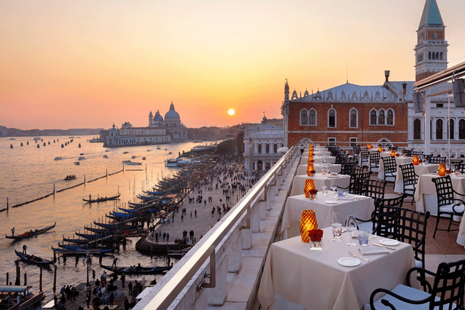 Four Seasons is to take over the city's famous Hotel Danieli