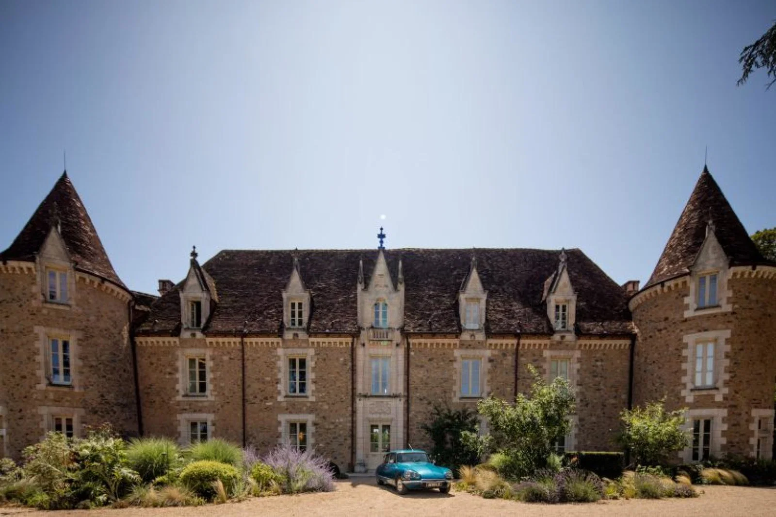 Domaine des Etangs facade Auberge