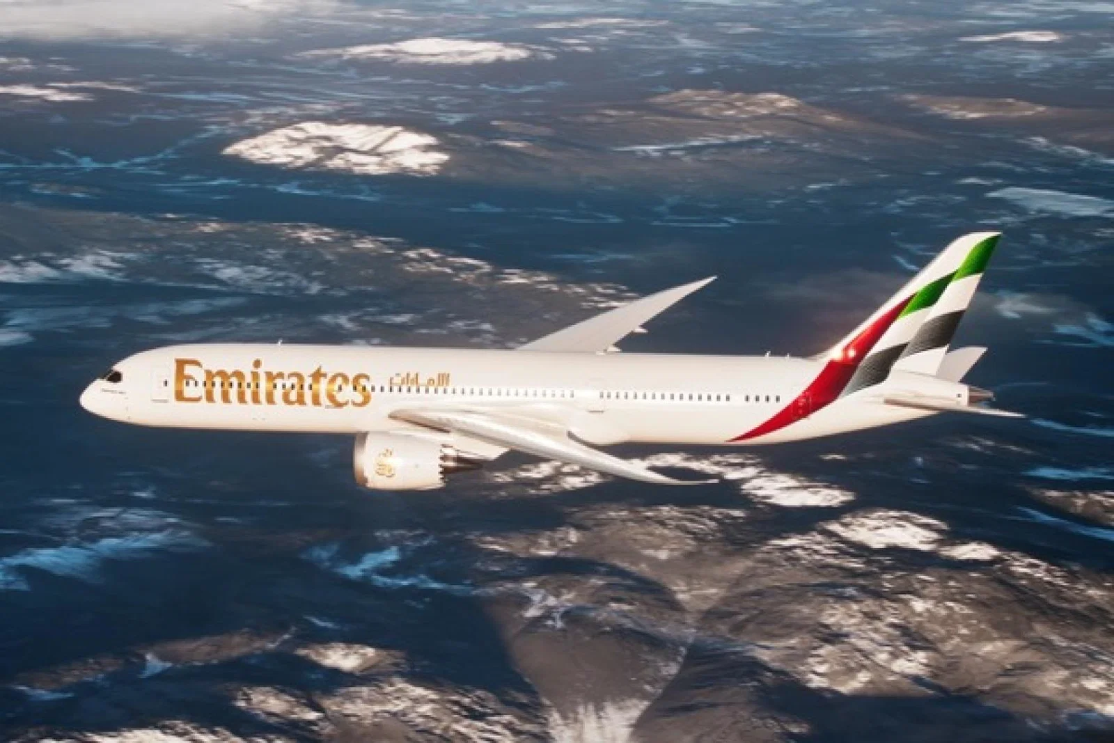 Emirates_Boeing_ek787-cgirenderstill.jpg