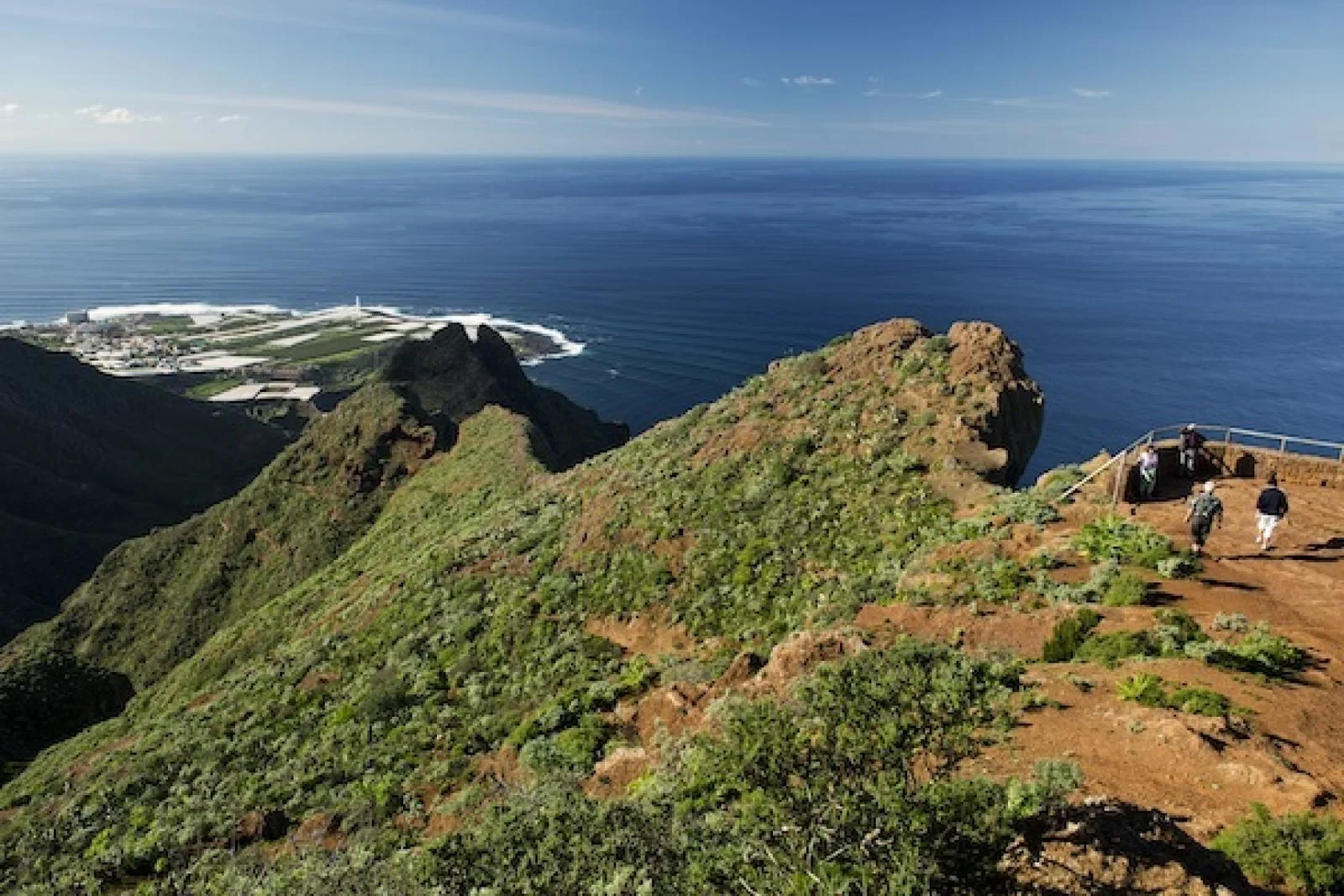 Tenerife__Mirador_de_Aguaide_-_Parque_Rural_de_Anaga_-_La_Laguna.jpg