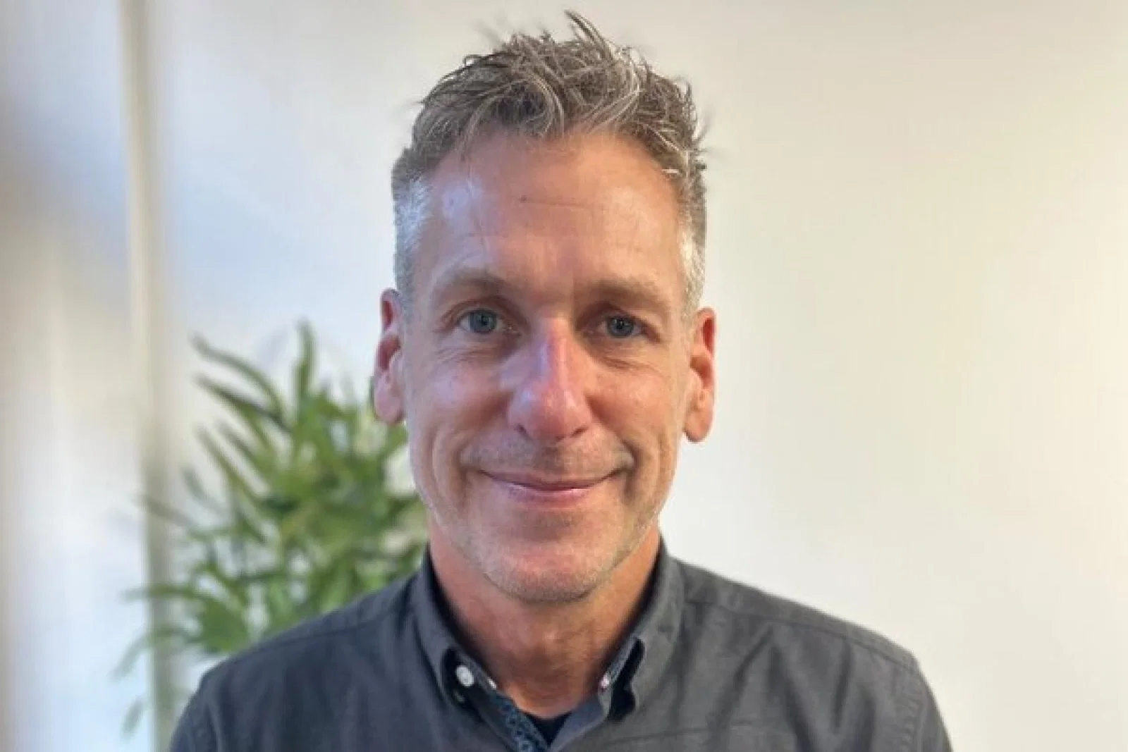Darren_Birch_APT__Travelmarvel_Marketing__CRM_Manager_De.jpg
