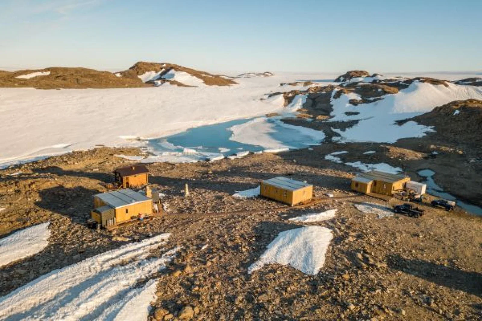 Ultima Antarctic Expeditions's Oasis camp