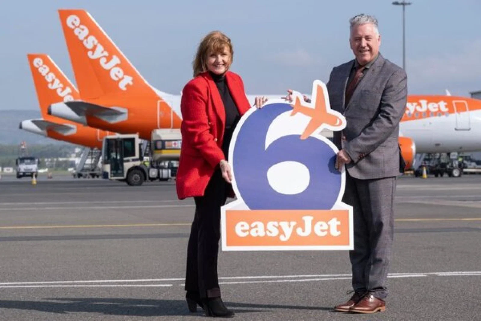 EasyJet_Glasgow_May_2024_Ali_Gayward_easyJet_and_Mark_Beveri.jpg