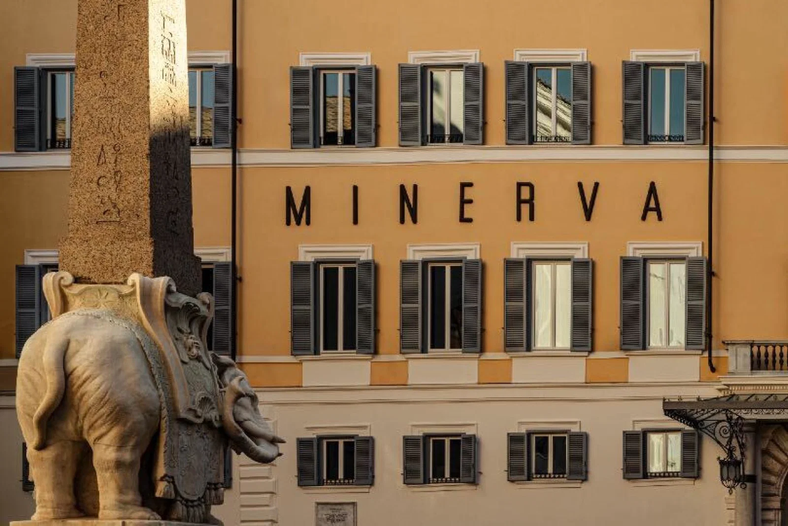 Orient_Express_La_Minerva_facade