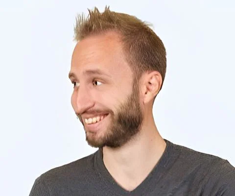 Cyonic's Rob Shapland is an ethical hacker and consultant on cybersecurity challenges