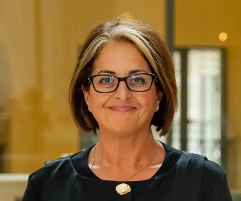Headshot of Julia Lo Bue-Said