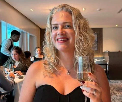 Ocean World Travel agent Carrie Purnell 