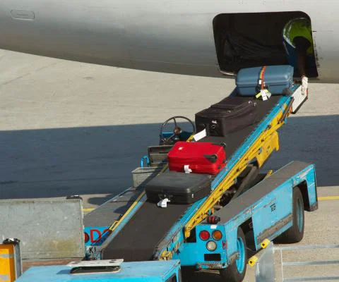 baggage-loading.jpg