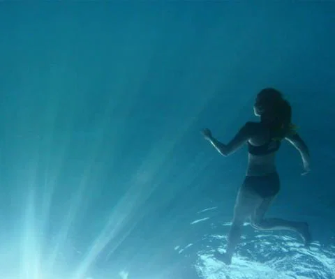 Kuoni - walking on water ad