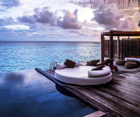 luxury-beach-resort1.jpg