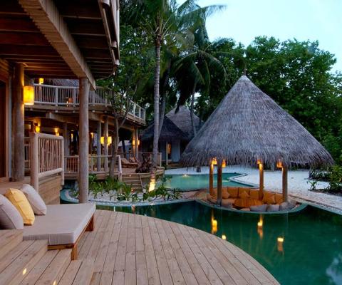 Main-Pool-Deck-and-Sunken-Dining-Area.jpg