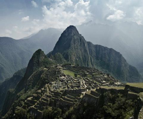 South_America_Peru_Machu_Picchu_landscape_2010.jpg