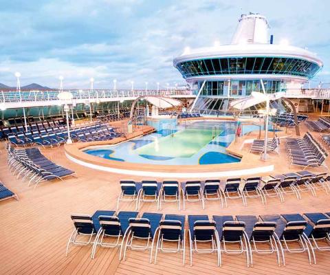 Thomson-Discovery-mail-pool.jpg