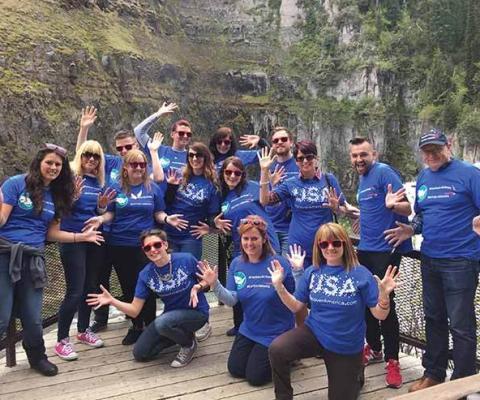 Brand USA MegaFam Parks-&-Peaks-group-shot