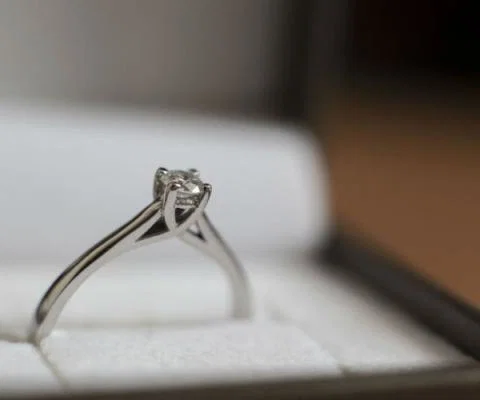 Engagement_ring.jpg