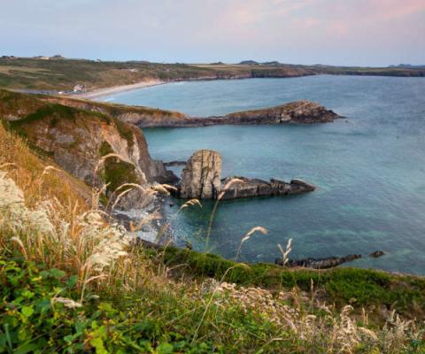 Whitesands_Bay_Pembrokeshire_coast_Wales_ThinkstockPhotos-47.jpg